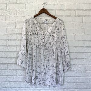 Motherhood Maternity black and white blouse size 1X